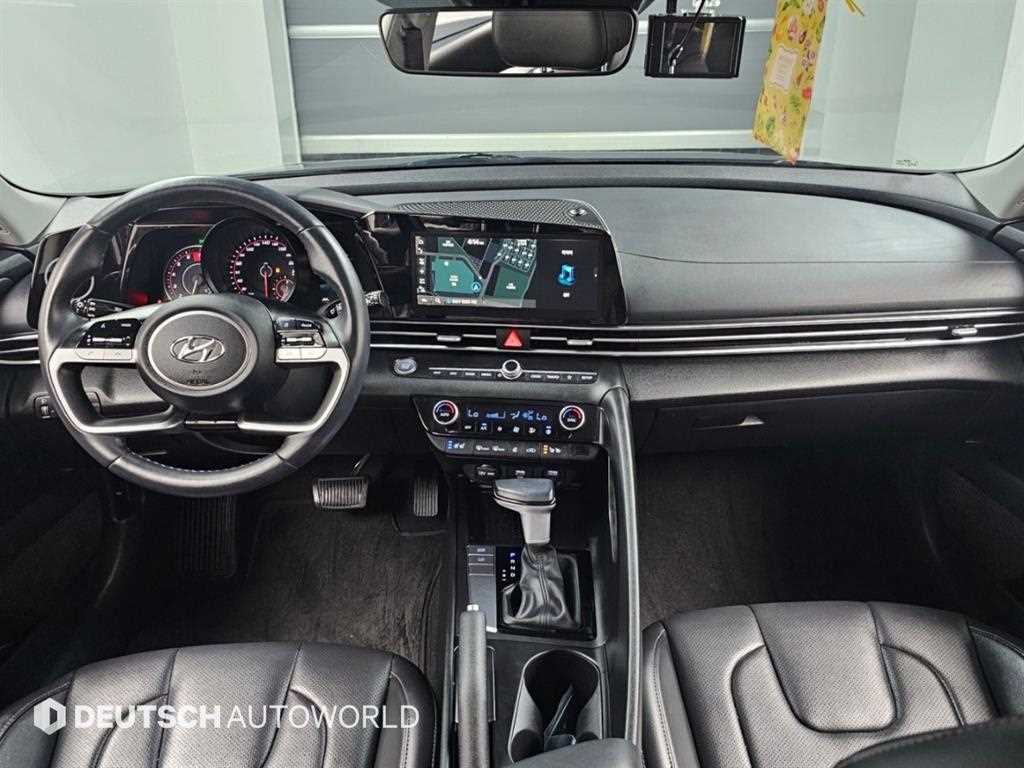 Hyundai Avante — photo 07