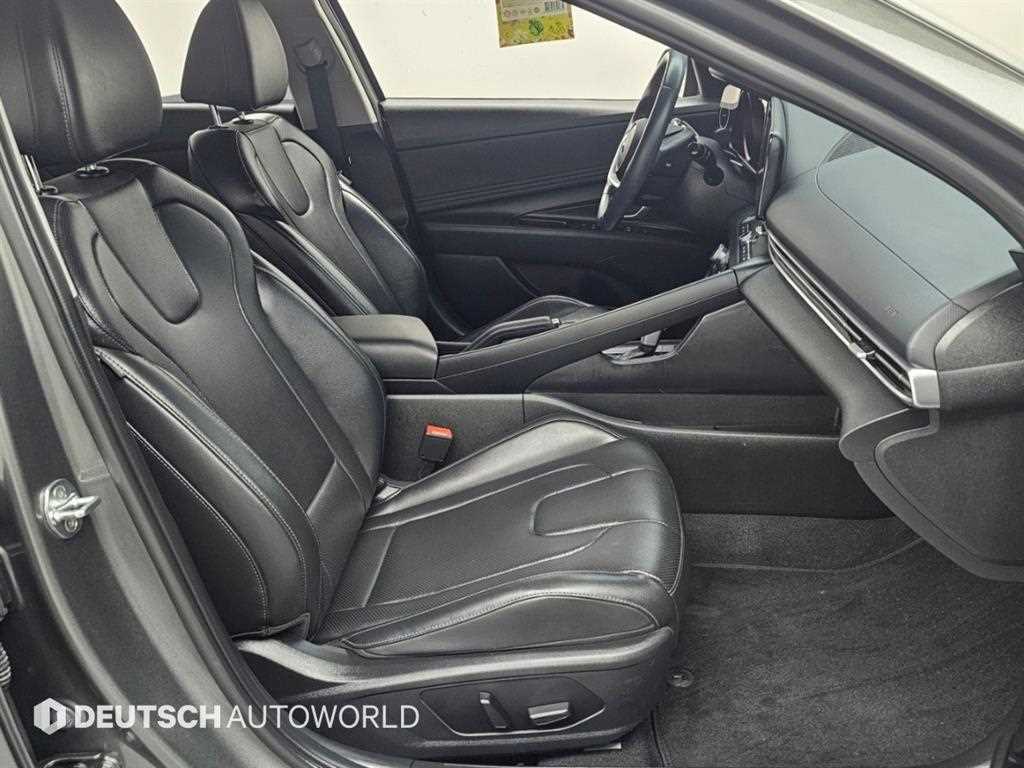 Hyundai Avante — photo 10