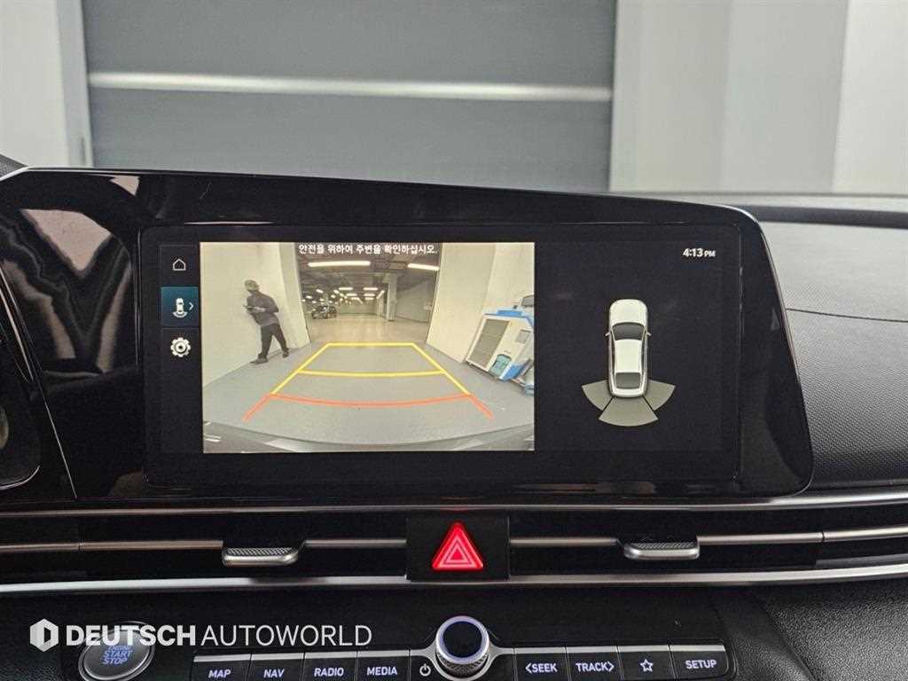 Hyundai Avante — photo 15