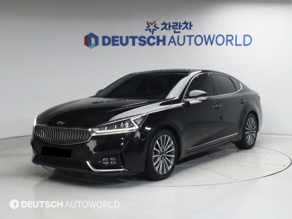 Kia K7 — photo 01