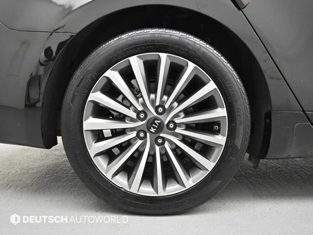 Kia K7 — photo 05