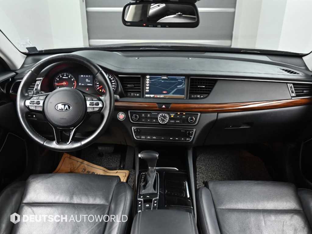 Kia K7 — photo 07