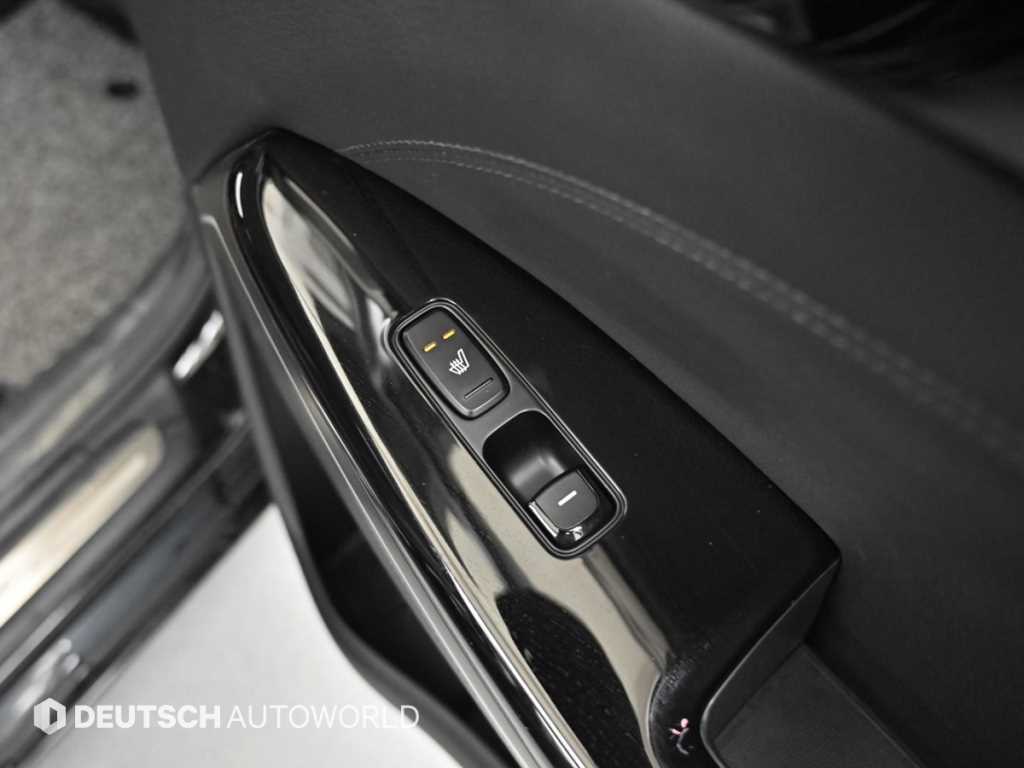 Kia K7 — photo 16