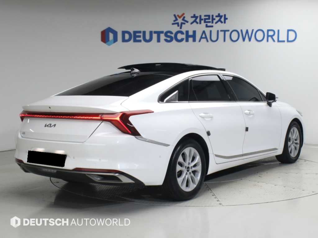 Kia K8 — photo 04
