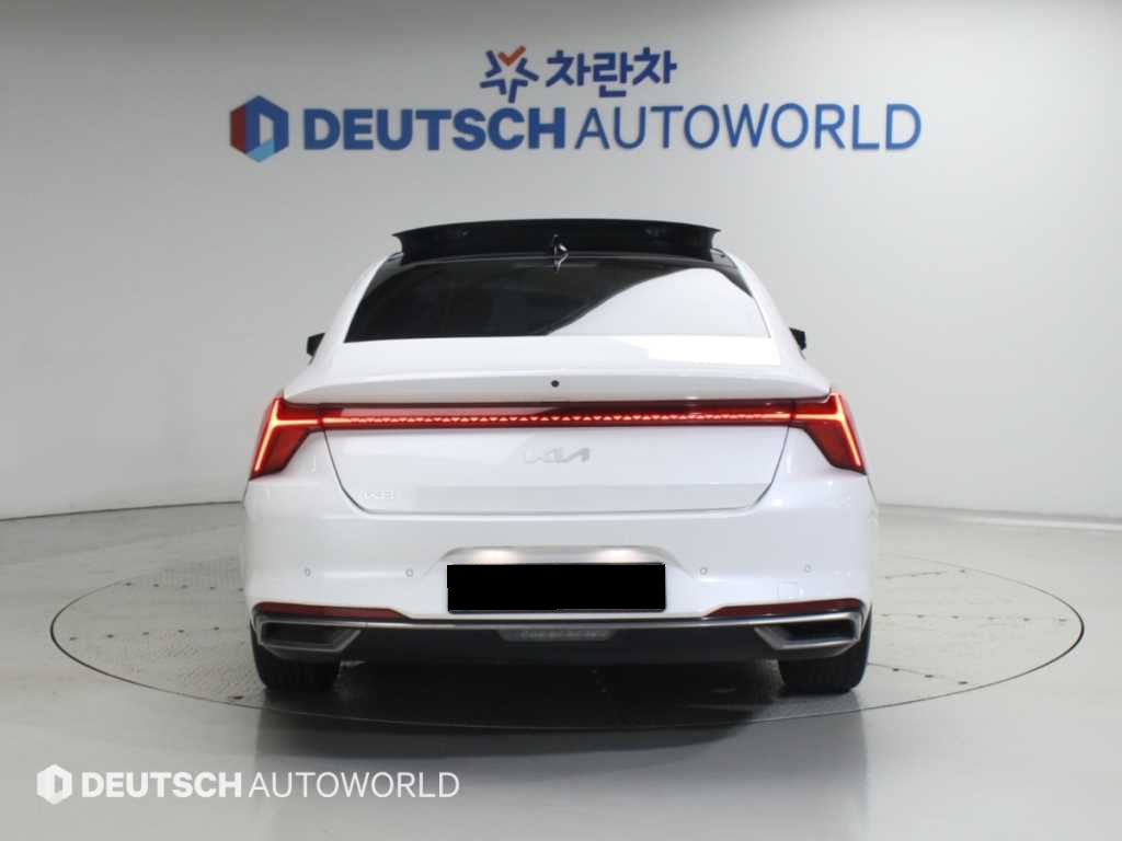 Kia K8 — photo 05