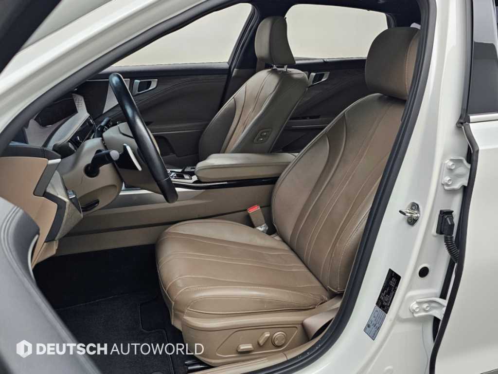 Kia K8 — photo 12