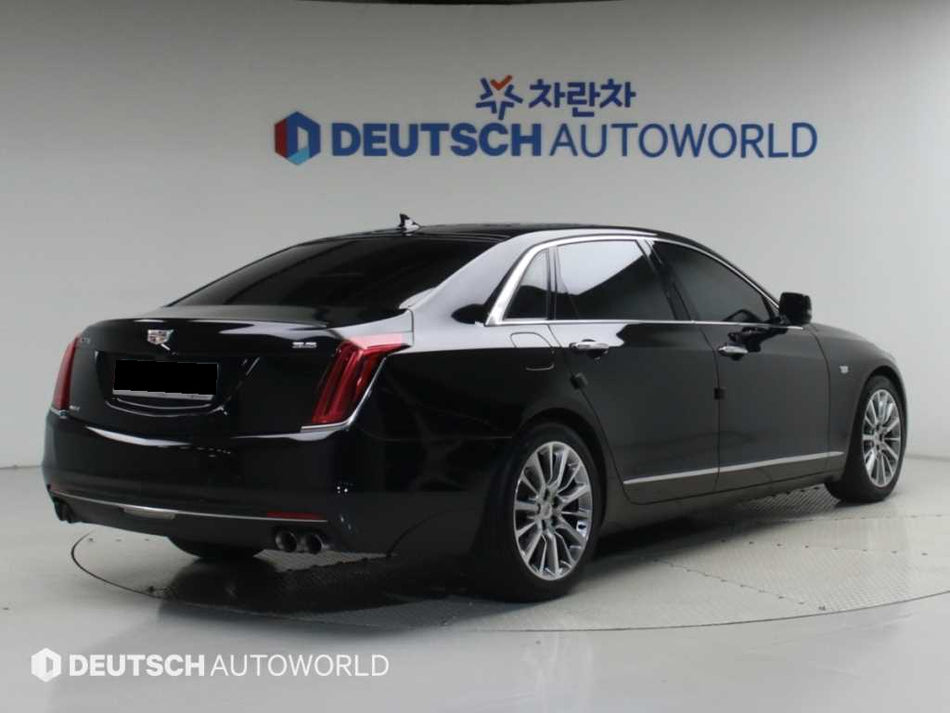 Cadillac CT6 — photo 02