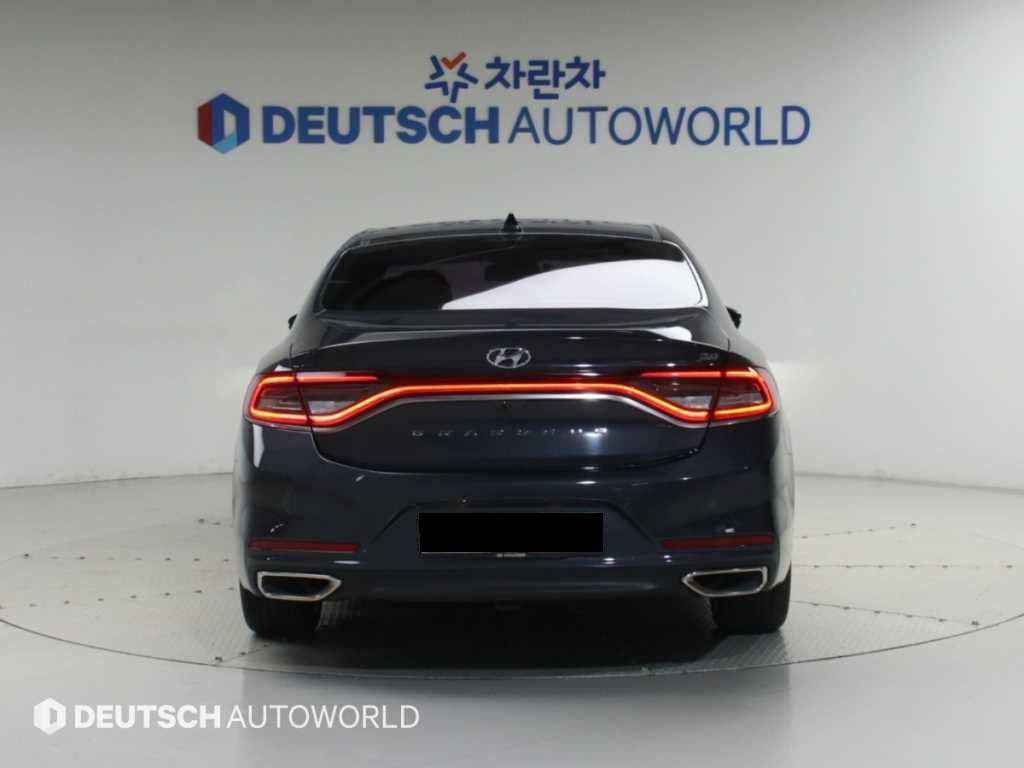 Hyundai Grandeur — photo 04