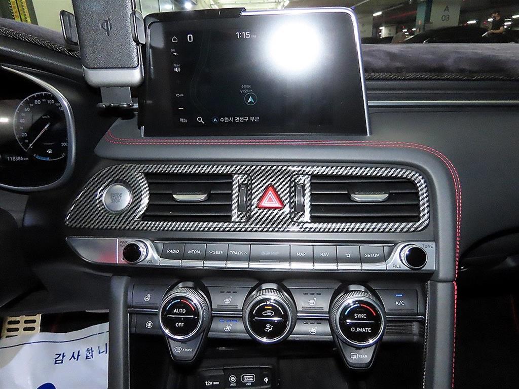 Genesis G70 — photo 11