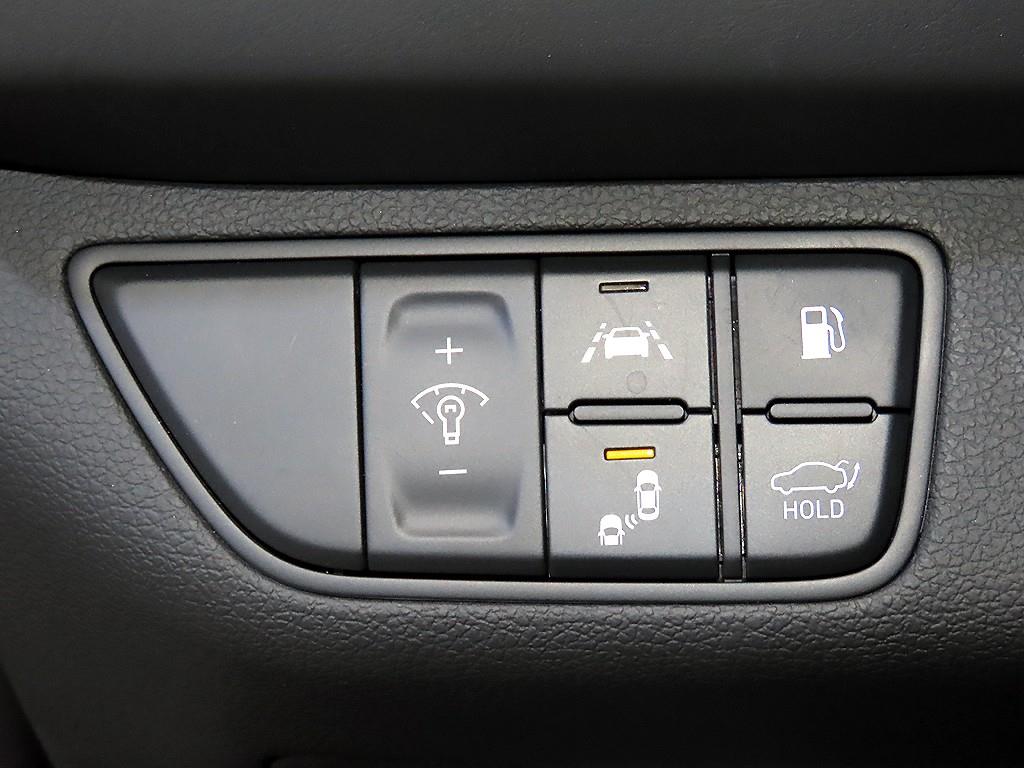 Genesis G70 — photo 14
