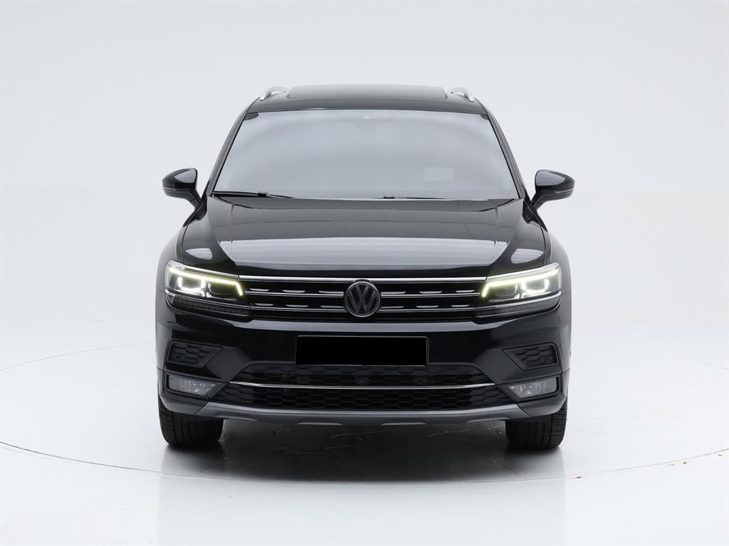 Volkswagen Tiguan — photo 02