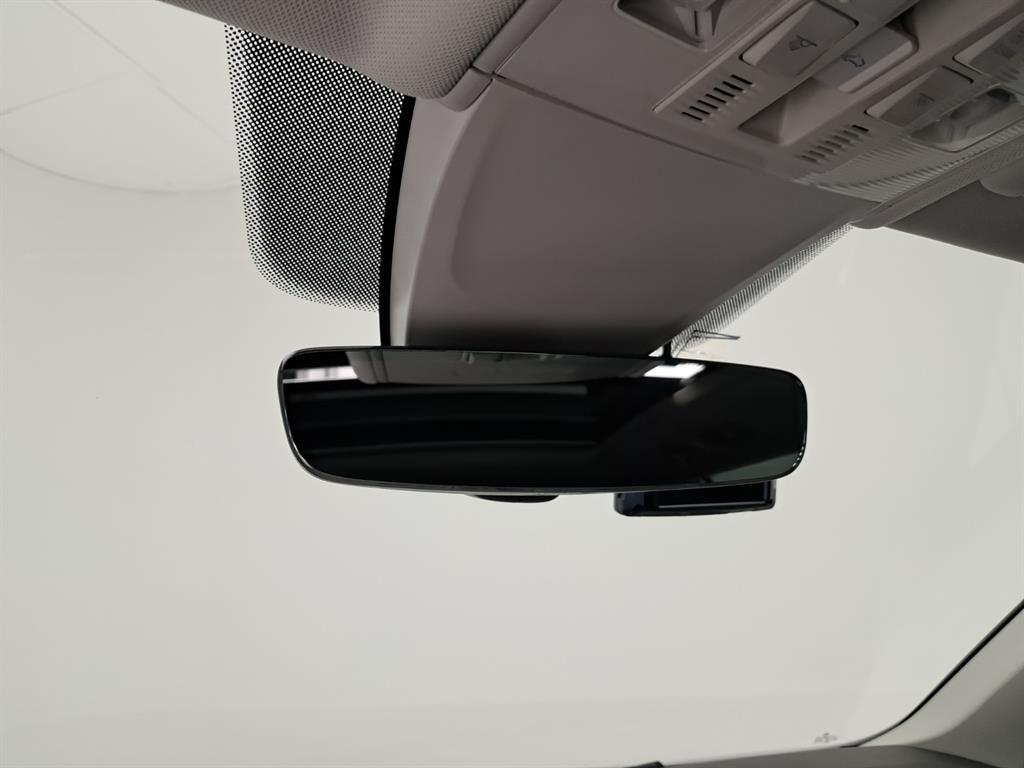Volkswagen Tiguan — photo 15