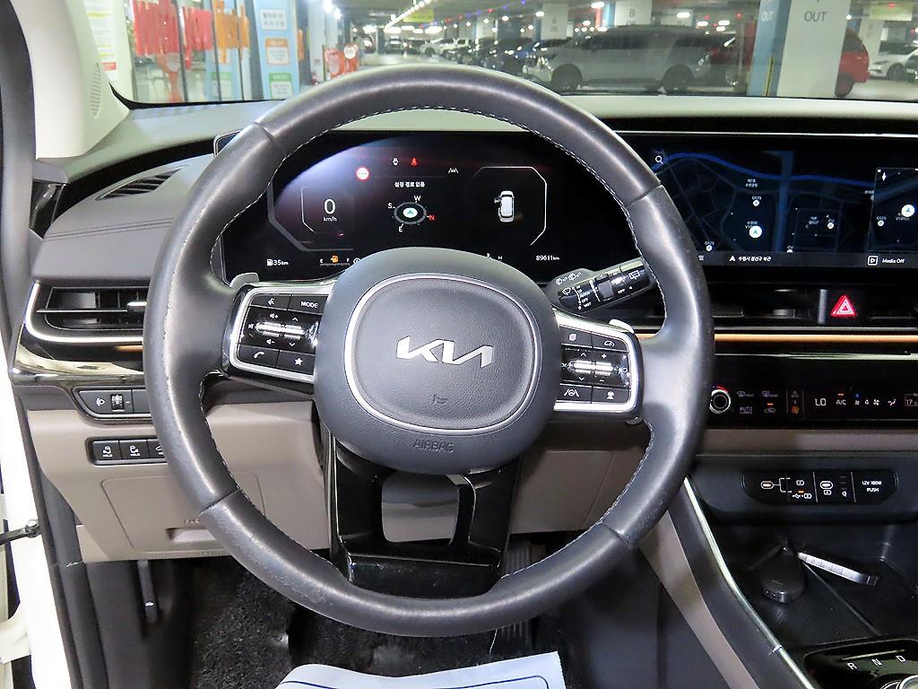 Kia Carnival — photo 08