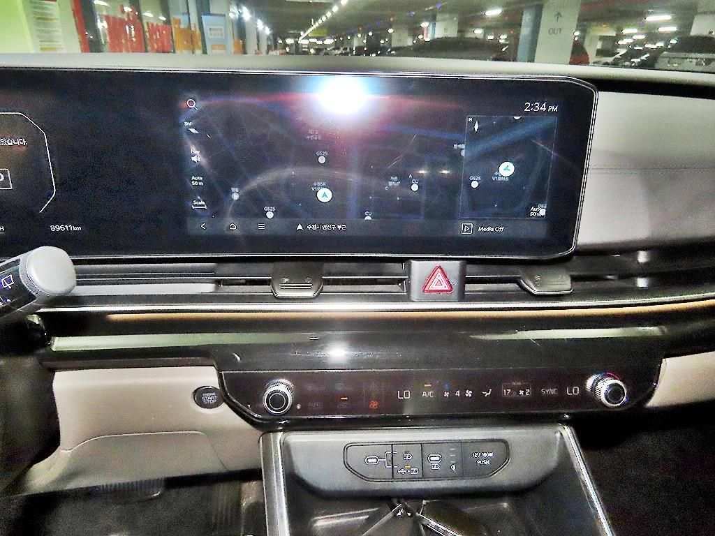 Kia Carnival — photo 11
