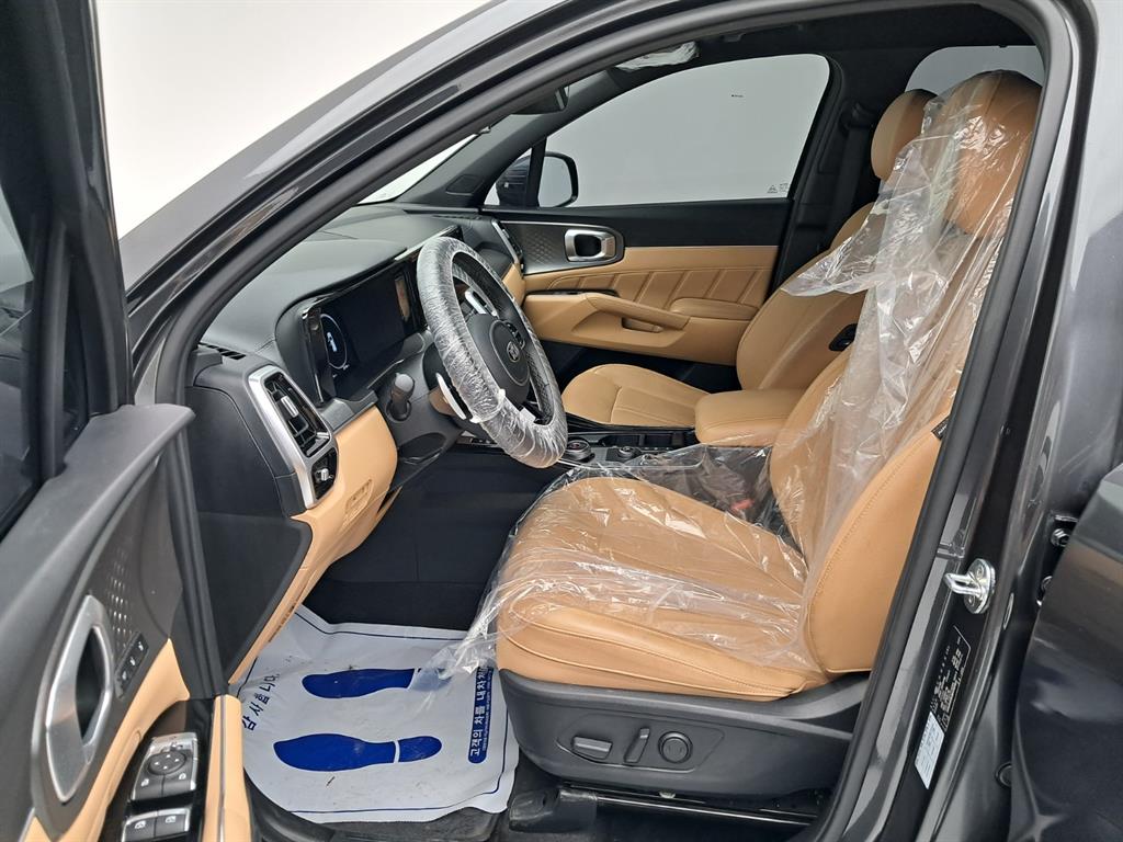 Kia Sorento — photo 11