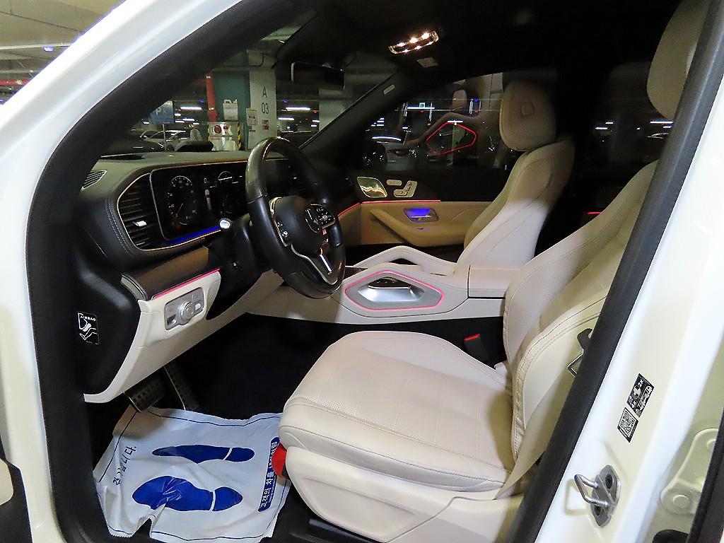 Mercedes-Benz GLS-Class — photo 06