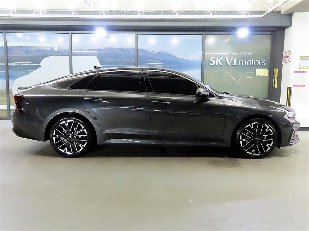 Kia K5 — photo 03