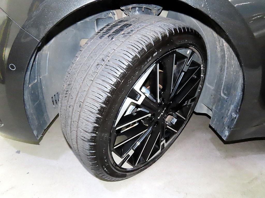 Kia K5 — photo 20