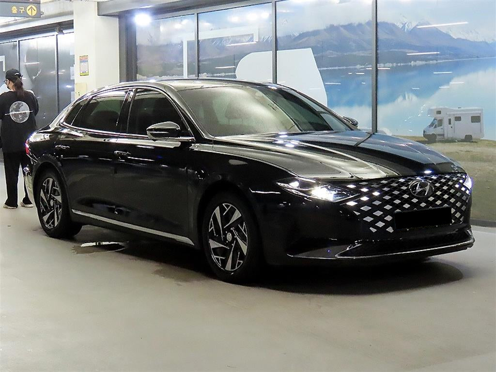 Hyundai Grandeur — photo 01