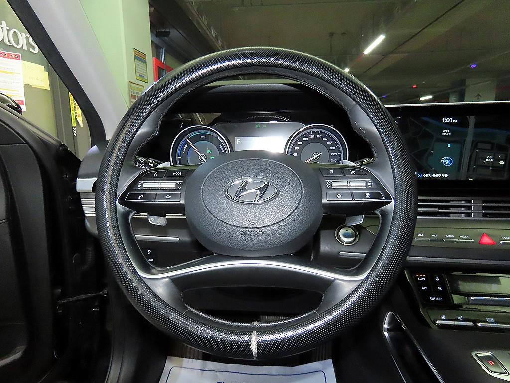 Hyundai Grandeur — photo 08
