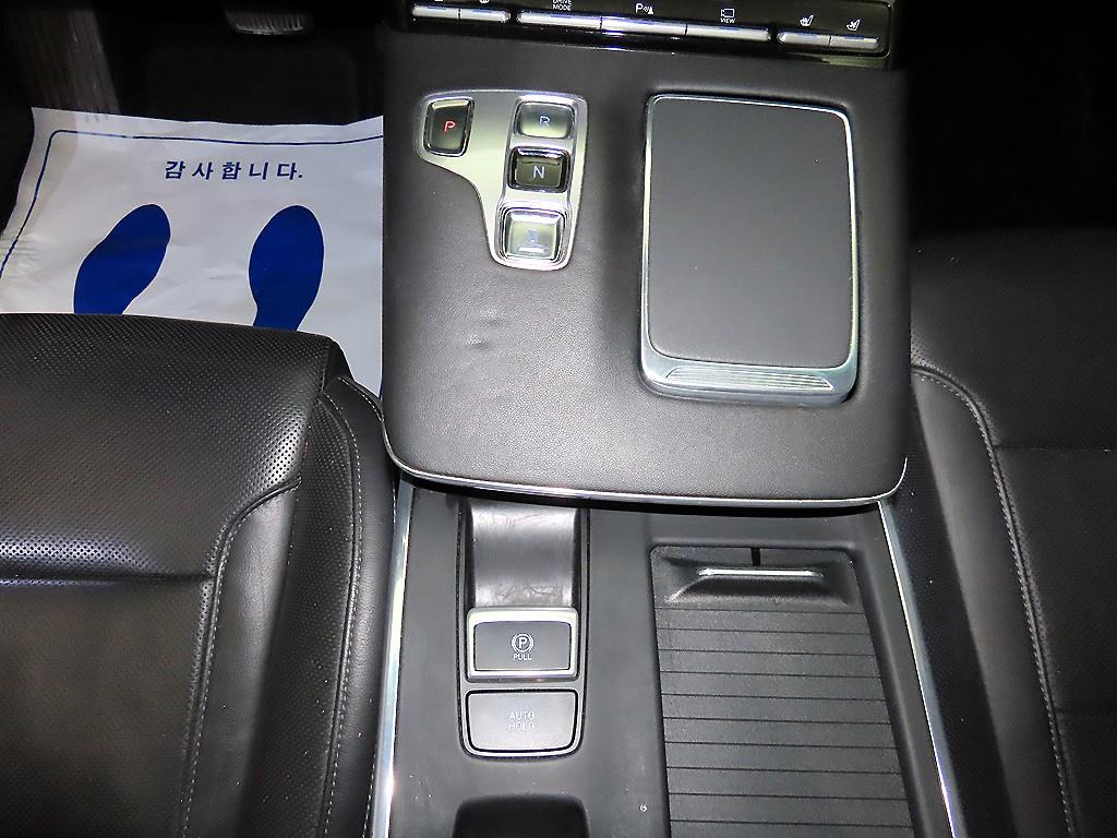Hyundai Grandeur — photo 12