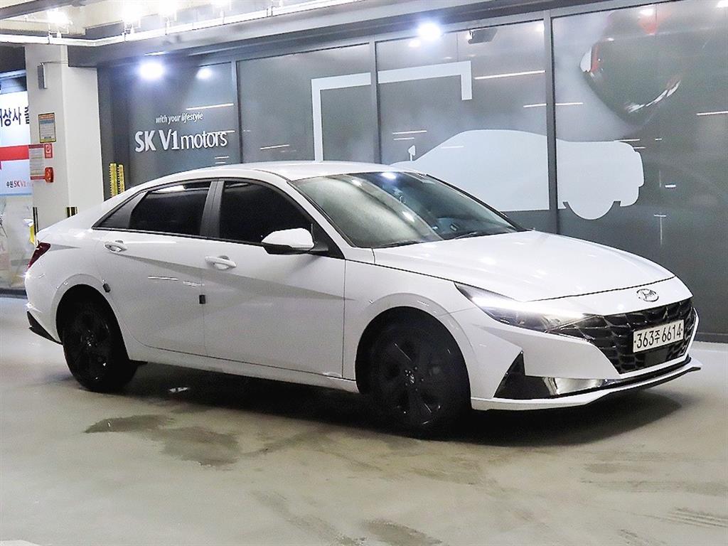 Hyundai Avante — photo 01