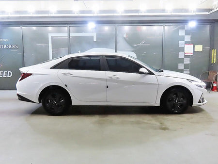 Hyundai Avante — photo 03