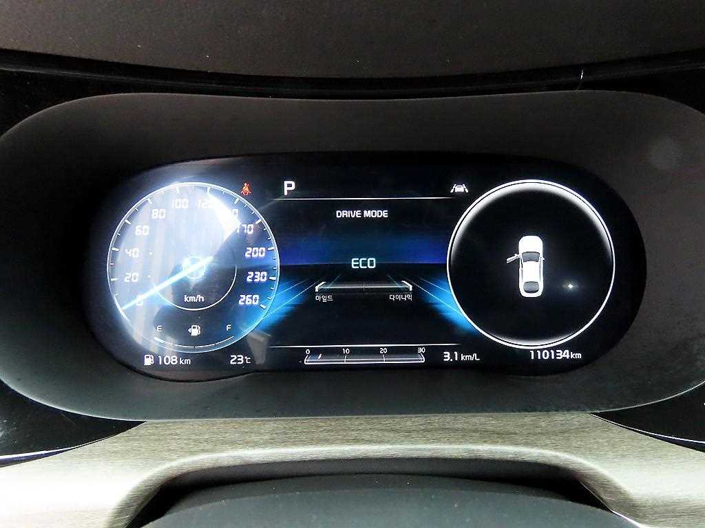 Kia K5 — photo 09