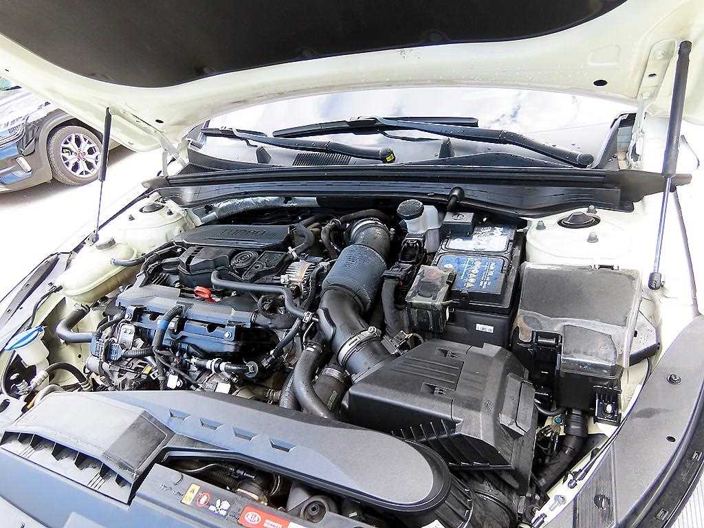 Kia K5 — photo 19