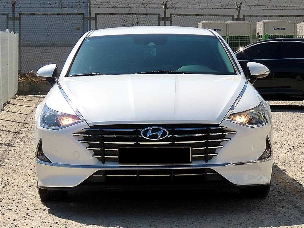 Hyundai Sonata — photo 01