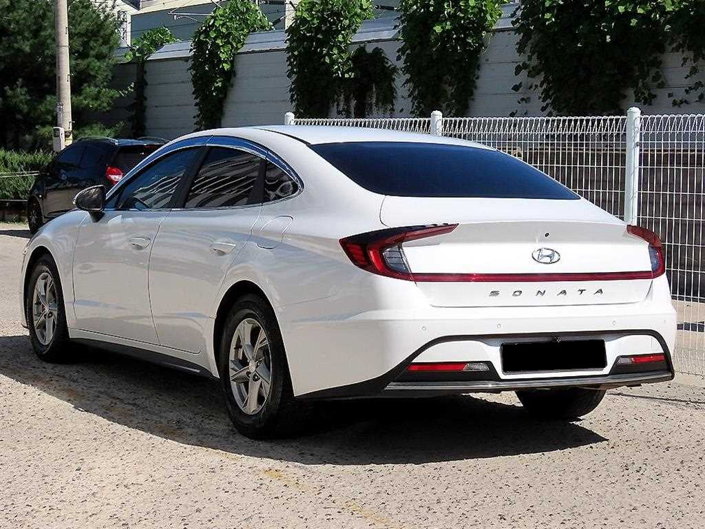 Hyundai Sonata — photo 03