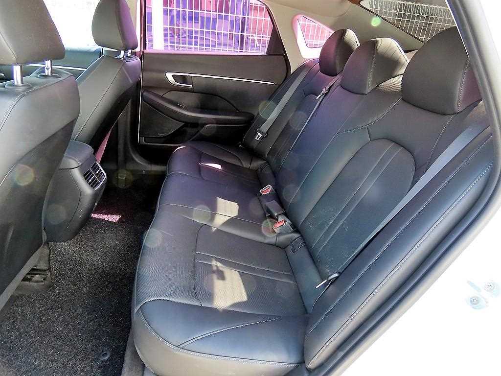 Hyundai Sonata — photo 06
