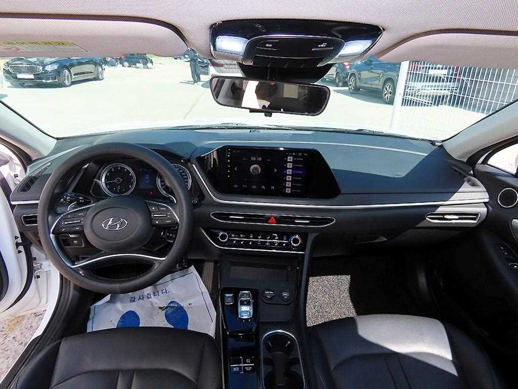 Hyundai Sonata — photo 07
