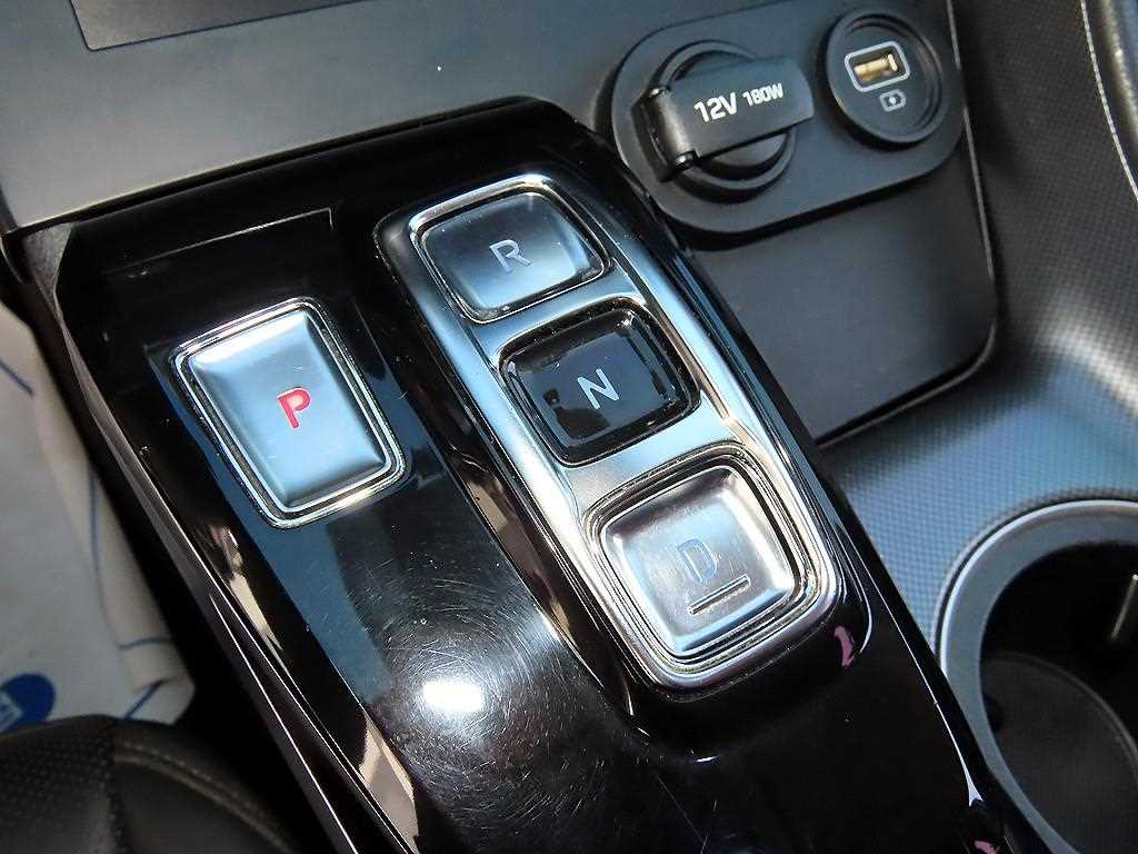 Hyundai Sonata — photo 10