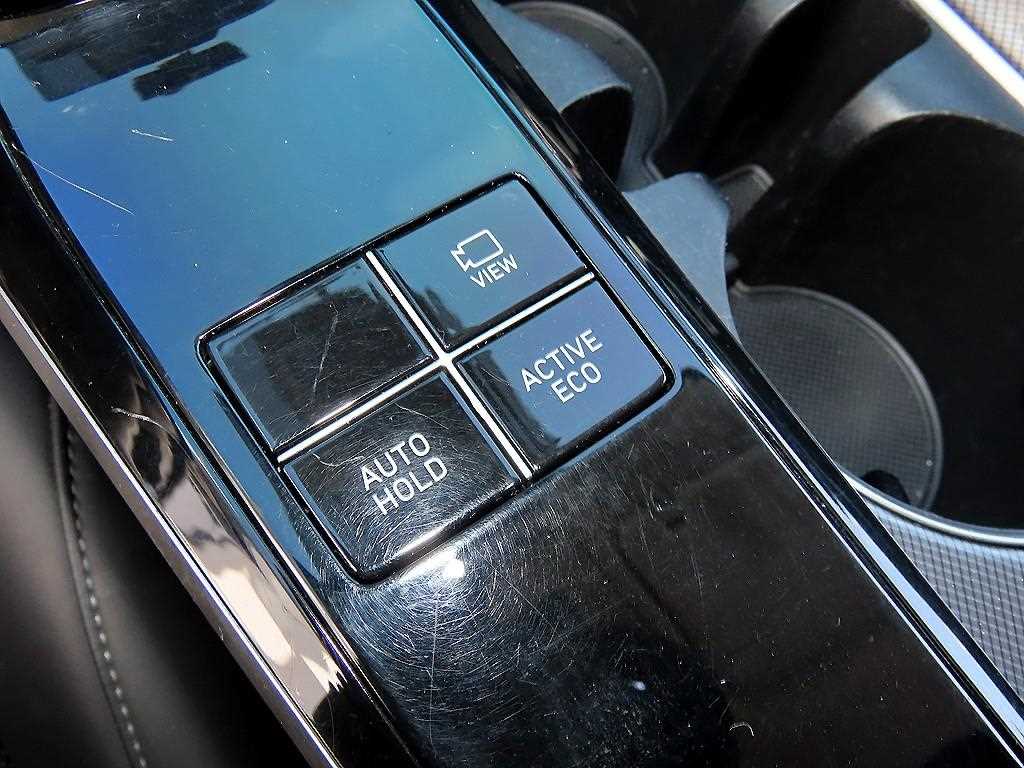 Hyundai Sonata — photo 13