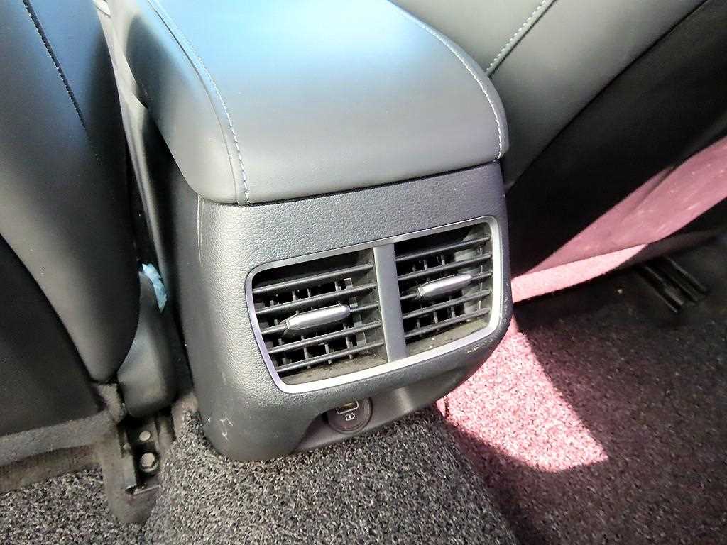 Hyundai Sonata — photo 18