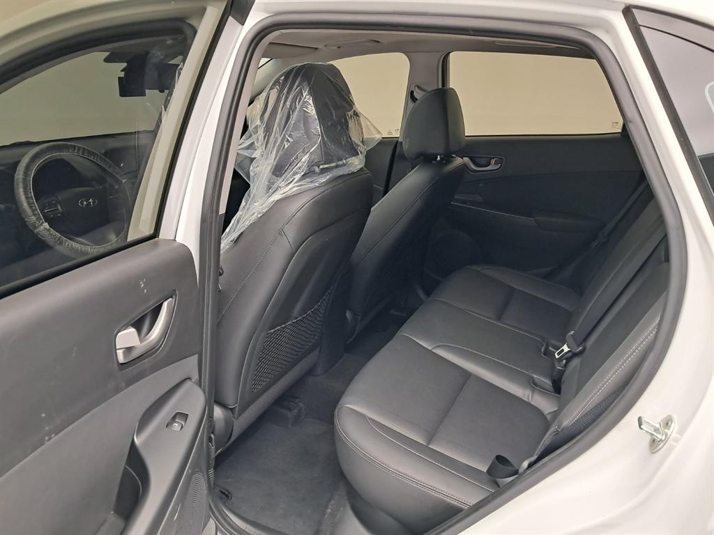 Hyundai Kona — photo 12