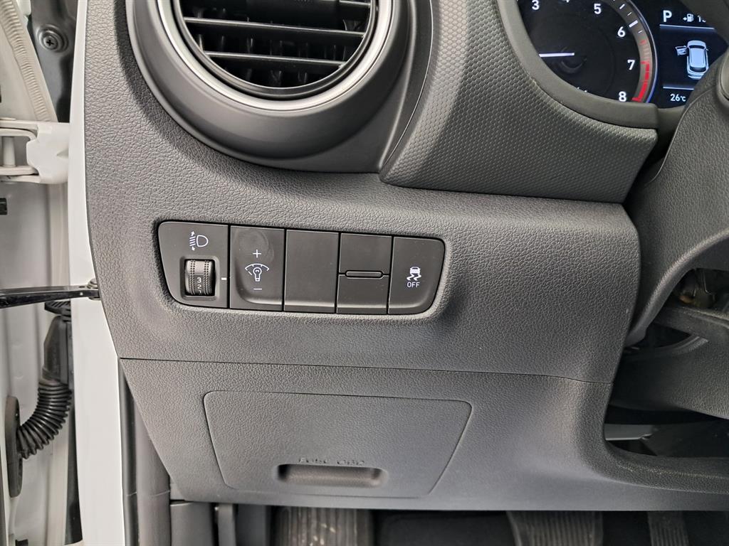 Hyundai Kona — photo 13