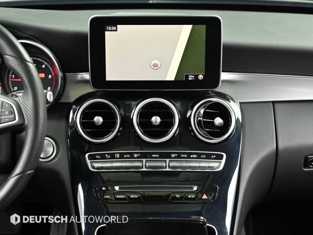 Mercedes-Benz C-Class — photo 14