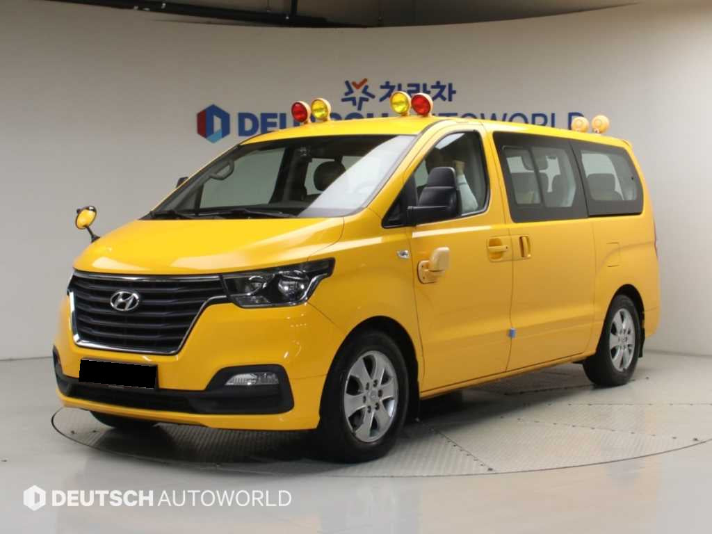 Hyundai Starex — photo 01
