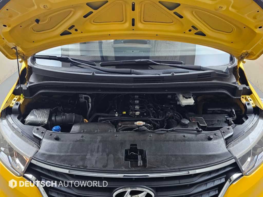 Hyundai Starex — photo 06