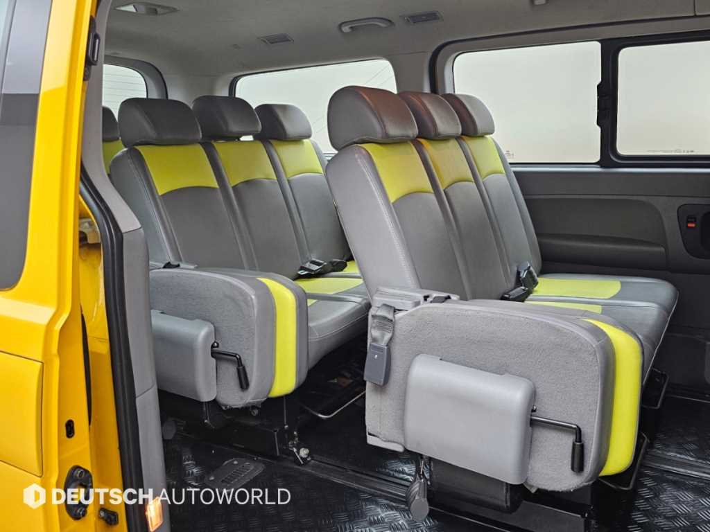 Hyundai Starex — photo 12