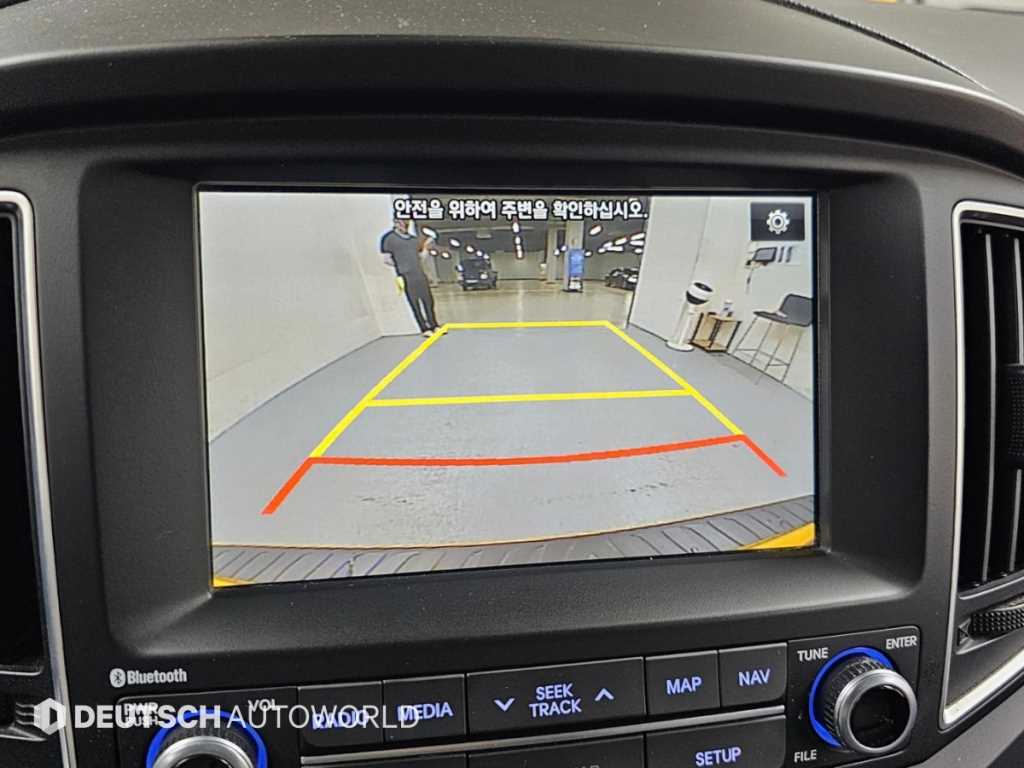 Hyundai Starex — photo 15