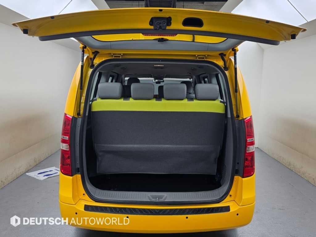 Hyundai Starex — photo 19