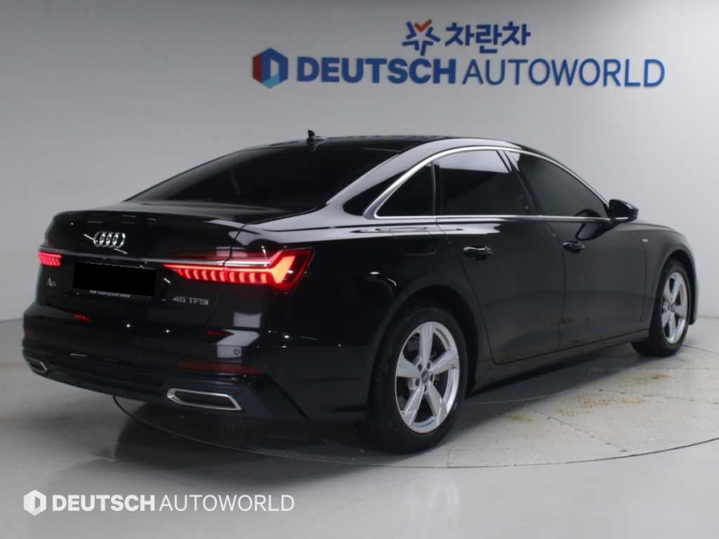 Audi A6 — photo 02