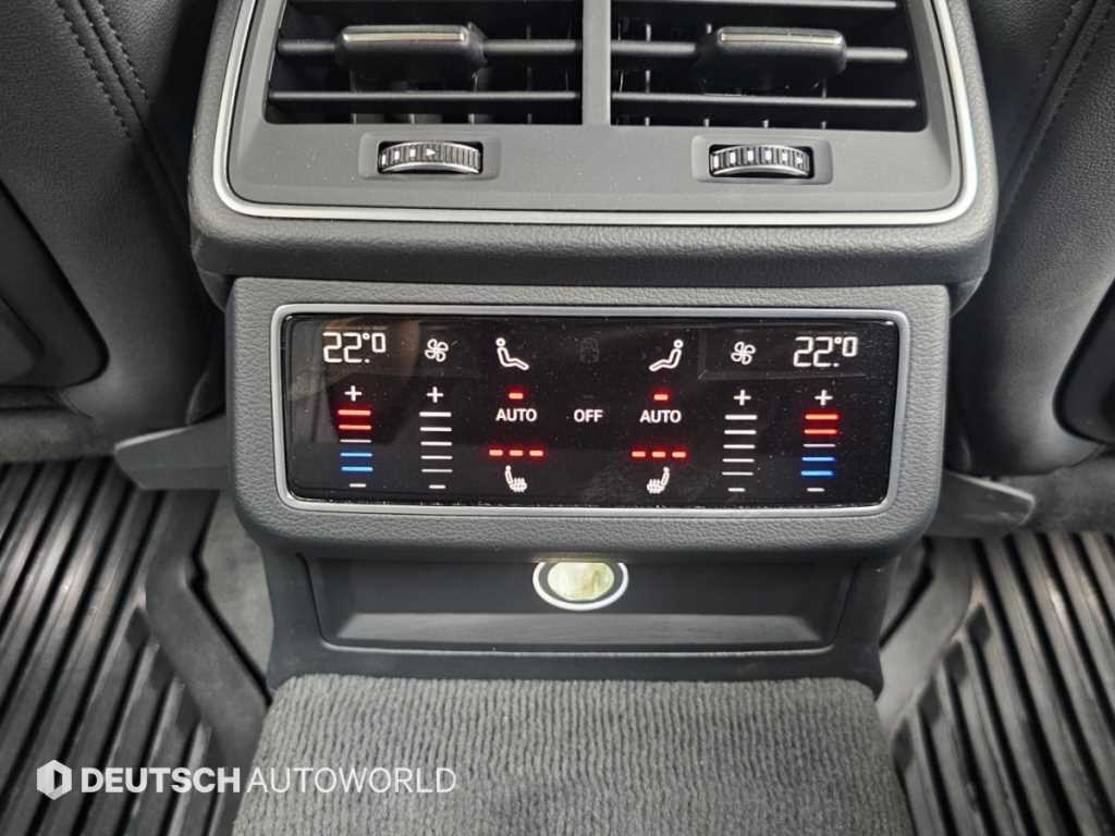 Audi A6 — photo 16