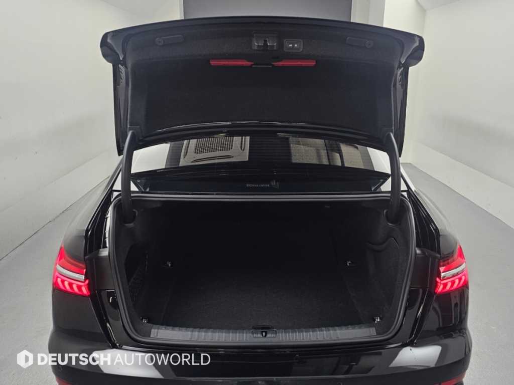 Audi A6 — photo 19