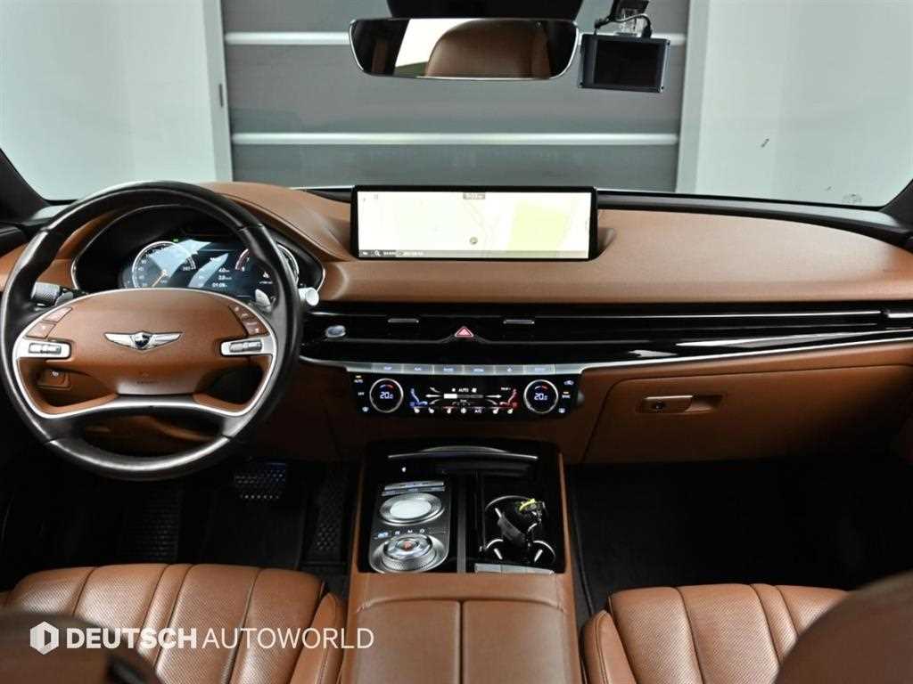 Genesis G80 — photo 07
