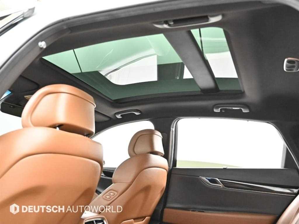 Genesis G80 — photo 18