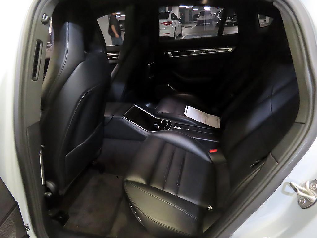 Porsche Panamera — photo 07